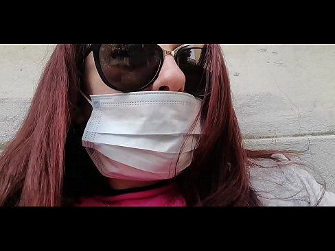 ❤️ Nicoletta se răzbună pe vecinul ei și face pipi în garajul lui (Special Covid19 Carantină italiană) ❤️ at ro.serviporno.ru ❌