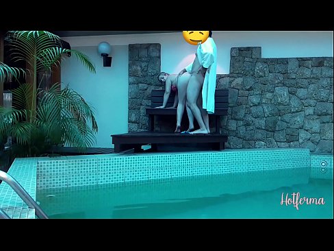 ❤️ Șeful o invită pe menajeră la piscină, dar nu a putut rezista la o partidă fierbinte ❤️ at ro.serviporno.ru ❌